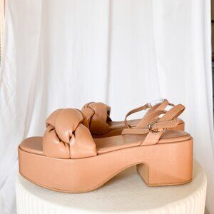 NWT Jeffrey Campbell Light Brown Taupe Faux Leather Braided Platform Sandals US9